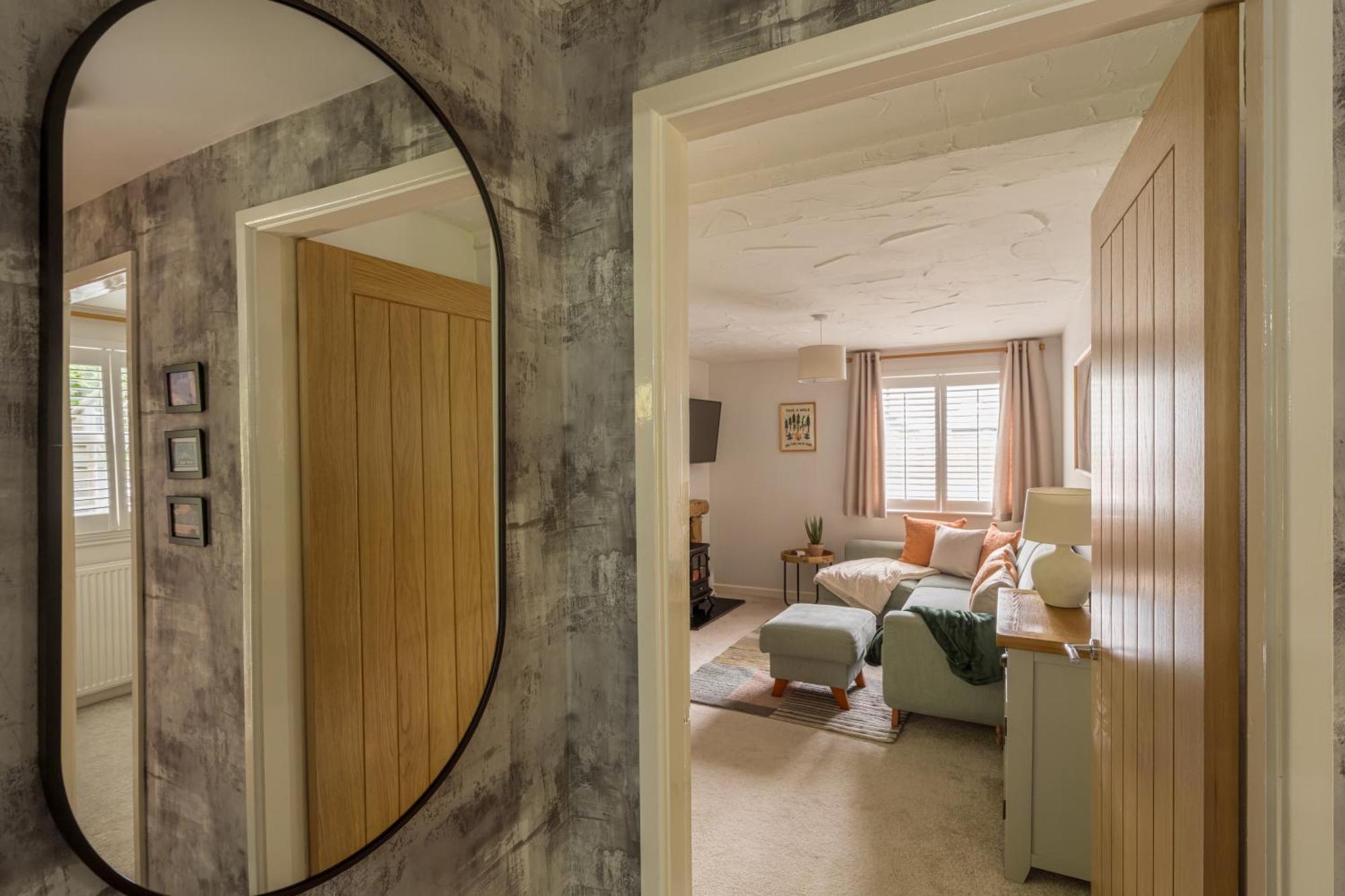 Squirrel Bank, With A Hot Tub & Parking Villa Bowness-on-Windermere Exteriör bild